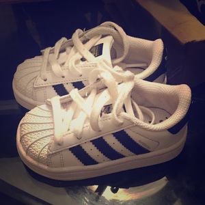 Adidas toddler size 5c boys